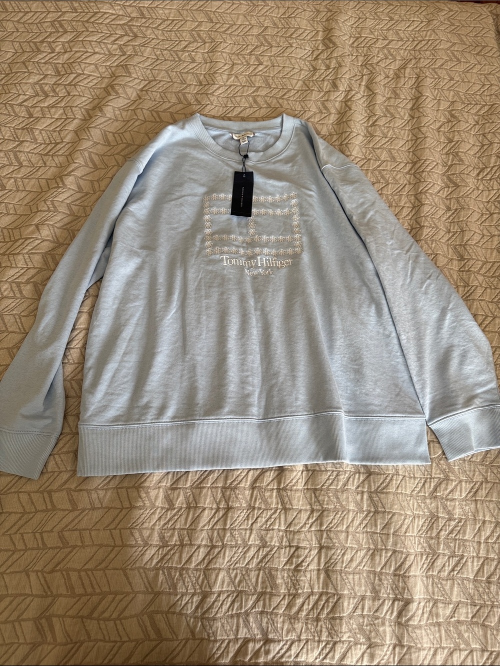 Tommy Hilfiger Light Blue Crewneck Sweatshirt with Logo Detail